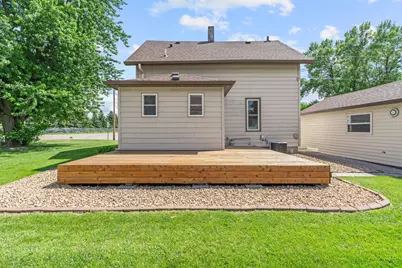 720 Fir Avenue, Bird Island, MN 55310 - Photo 12