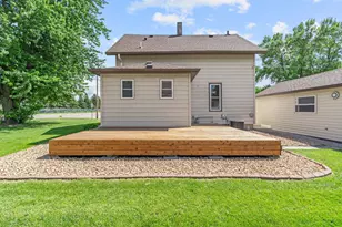 720 Fir Ave, Bird Island, MN 55310 - Photo 12