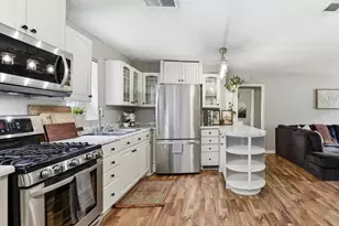 1381 Mississippi St NE, Fridley, MN 55432 - Photo 8