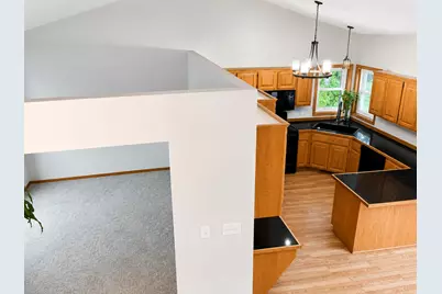 7362 51st Street N, Oakdale, MN 55128 - Photo 4