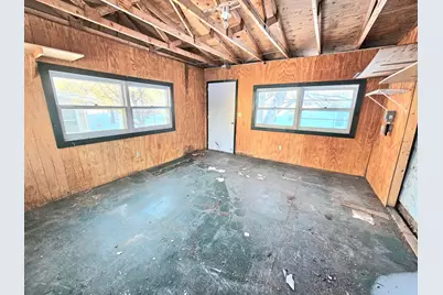 414 Crocker Avenue S, Thief River Falls, MN 56701 - Photo 8