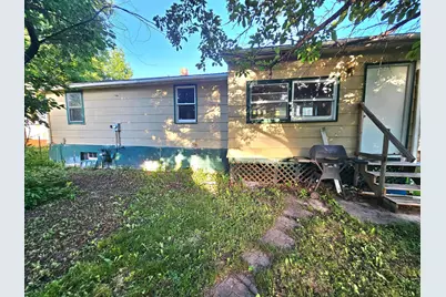 414 Crocker Avenue S, Thief River Falls, MN 56701 - Photo 6