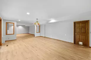 5010 Diane Dr, Minnetonka, MN 55343 - Photo 52