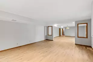 5010 Diane Dr, Minnetonka, MN 55343 - Photo 54