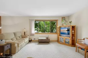 1501 W 140th St, Burnsville, MN 55337 - Photo 4
