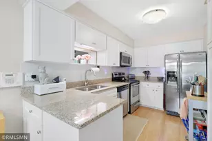 1501 W 140th St, Burnsville, MN 55337 - Photo 10