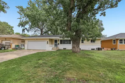 5518 Regent Avenue N, Crystal, MN 55429 - Photo 4
