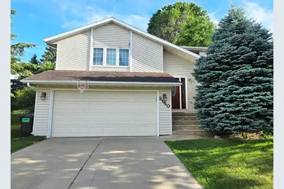 2640 59th Street NW, Rochester, MN 55901 - Photo 2