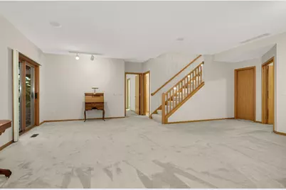 7081 Crowne Oak Road, Eden Prairie, MN 55344 - Photo 28