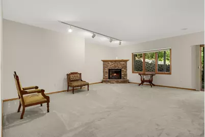 7081 Crowne Oak Road, Eden Prairie, MN 55344 - Photo 26