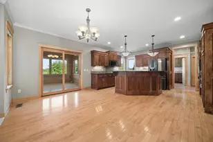 5352 Scenic Oak Dr SW, Rochester, MN 55902 - Photo 14