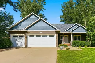 2657 Goodview Ave N, Oakdale, MN 55128 - Photo 1
