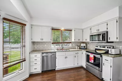 5595 Albert Street, Shoreview, MN 55126 - Photo 10