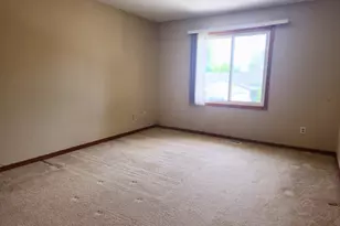 1504 Roundhouse Cir, Shakopee, MN 55379 - Photo 14