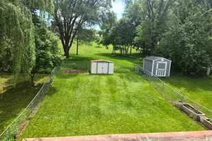 1504 Roundhouse Cir, Shakopee, MN 55379 - Photo 4