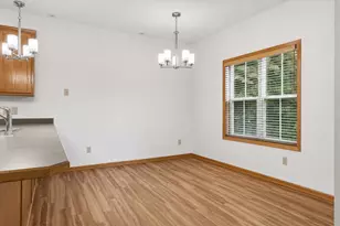 7582 6th St N, Oakdale, MN 55128 - Photo 12