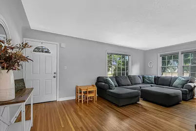 656 E Saint Germain Street, Saint Cloud, MN 56304 - Photo 2