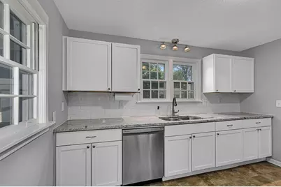 656 E Saint Germain Street, Saint Cloud, MN 56304 - Photo 10
