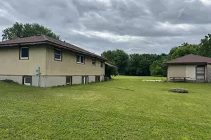 435 W Ottawa St, Le Center, MN 56057 - Photo 20