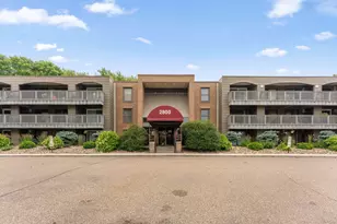 2800 Hamline Ave N, Roseville, MN 55113 - Photo 20