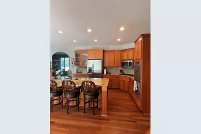 6656 Pointe Lake Lucy, Chanhassen, MN 55317 - Photo 2