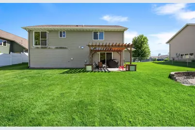 2575 Stony Creek Drive, Owatonna, MN 55060 - Photo 38