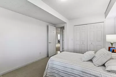 562 Deer Ridge Lane S, Maplewood, MN 55119 - Photo 36