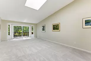 562 Deer Ridge Ln S, Maplewood, MN 55119 - Photo 16