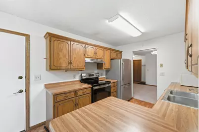 2070 Stockinger Drive, Saint Cloud, MN 56303 - Photo 8