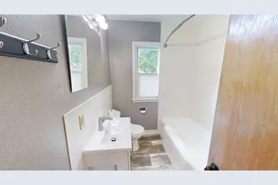 1004 6th Street SW, Willmar, MN 56201 - Photo 6