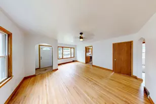 1004 6th St SW, Willmar, MN 56201 - Photo 6