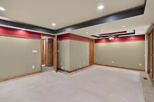 8432 W 100th St, Bloomington, MN 55438 - Photo 18
