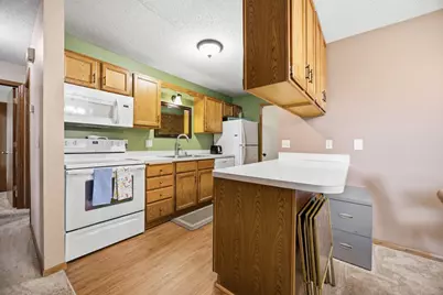 14000 44th Place N #2, Plymouth, MN 55446 - Photo 6
