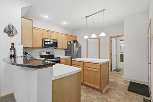9617 Alvarado Ln N, Maple Grove, MN 55311 - Photo 6