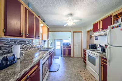204 W 1st Avenue, Keewatin, MN 55753 - Photo 8