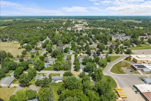 437 W Elm St, Ellsworth, WI 54011 - Photo 36