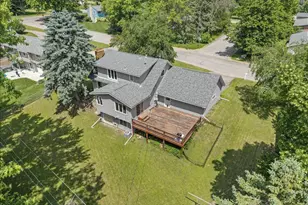 437 W Elm St, Ellsworth, WI 54011 - Photo 34
