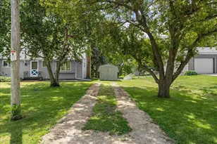 437 W Elm St, Ellsworth, WI 54011 - Photo 4