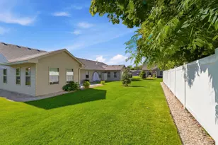 1703 8th Ave N, Princeton, MN 55371 - Photo 2