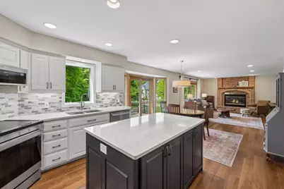 3205 Julian Drive, Chaska, MN 55318 - Photo 12
