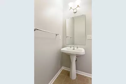 741 Victoria Street S, Saint Paul, MN 55102 - Photo 6