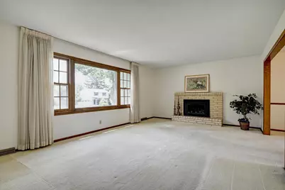 8930 23rd Avenue N, Golden Valley, MN 55427 - Photo 4