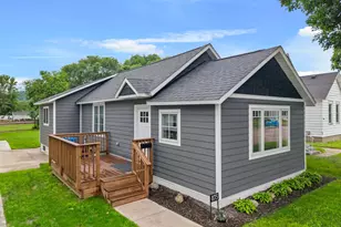 875 E King St, Winona, MN 55987 - Photo 1