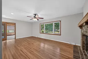 5302 Holiday Rd, Minnetonka, MN 55345 - Photo 12