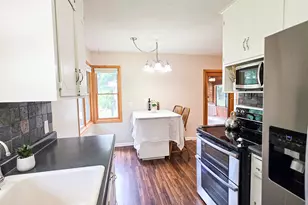 5302 Holiday Rd, Minnetonka, MN 55345 - Photo 4