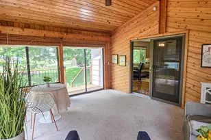 5302 Holiday Rd, Minnetonka, MN 55345 - Photo 10