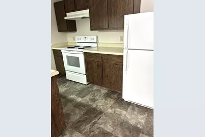 109 4th Avenue N #7, Parkers Prairie, MN 56361 - Photo 2
