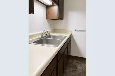 109 4th Avenue N #7, Parkers Prairie, MN 56361 - Photo 2