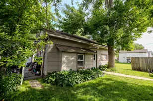 308 W 9th St, Morris, MN 56267 - Photo 14