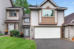 1915 Furness St, Maplewood, MN 55109 - Photo 2
